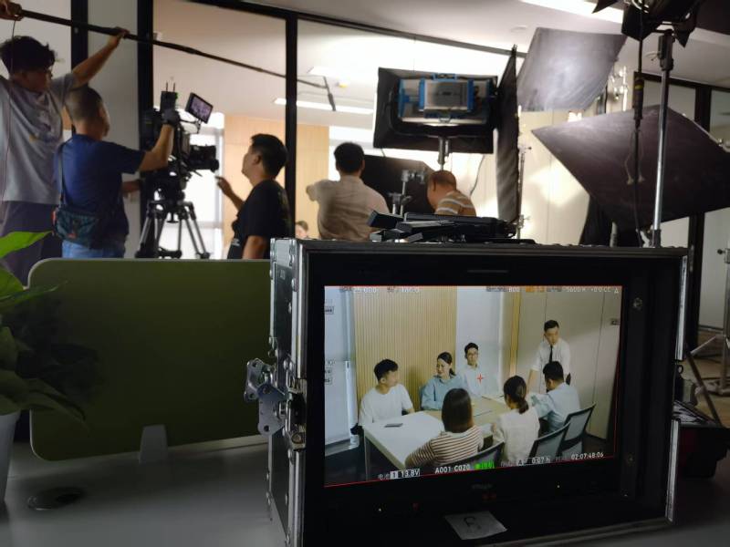 邵武市TVC拍摄公司：科技产品视觉化大师，诠释未来感与功能美学